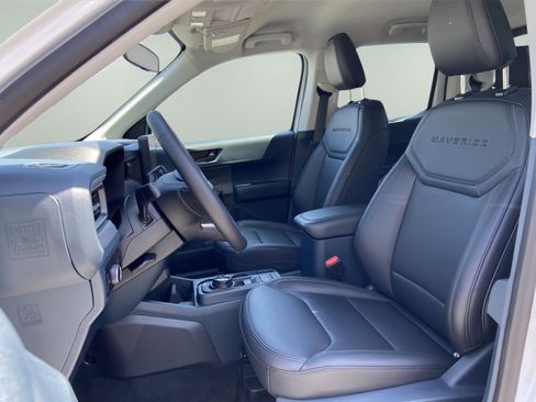 New 2025 Ford Maverick Lariat w/ Black Appearance Package image 8