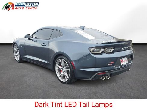 Used 2021 Chevrolet Camaro LT w/ RS Package image 9