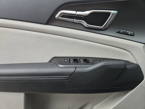 New 2026 Kia Sportage SX FWD image 16
