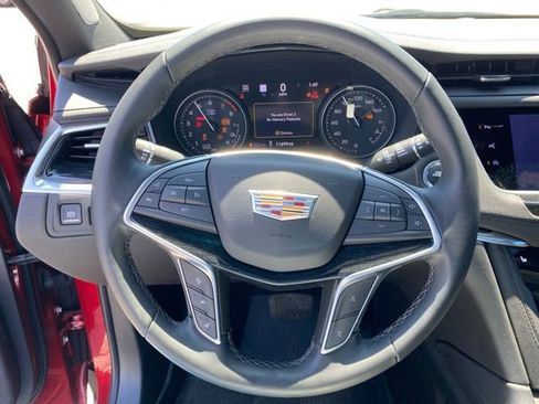 Used 2025 Cadillac XT5 Premium Luxury w/ Technology Package AWD/4WD image 20