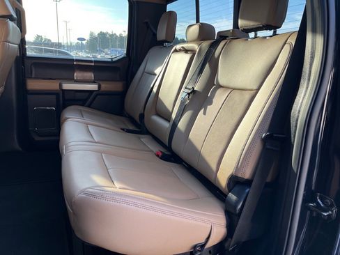 Used 2022 Ford F250 Lariat w/ Lariat Ultimate Package image 11