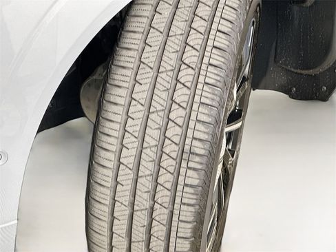 Used 2026 Volvo XC60 B5 Plus w/ Protection Package Premier image 25