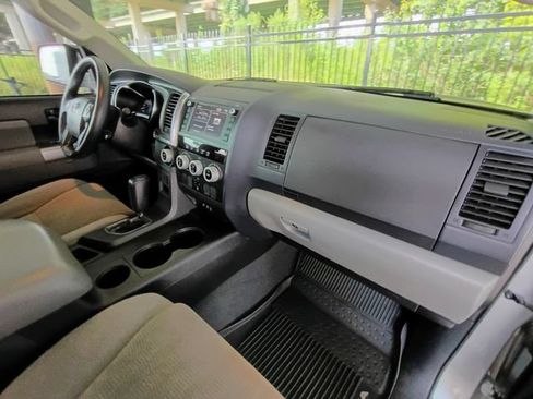 Used 2020 Toyota Sequoia SR5 RWD image 43