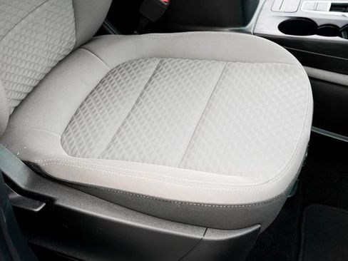 Used 2022 Ford Escape SE w/ Cold Weather Package image 32