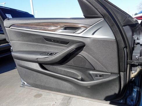 Used 2021 BMW 530i image 23