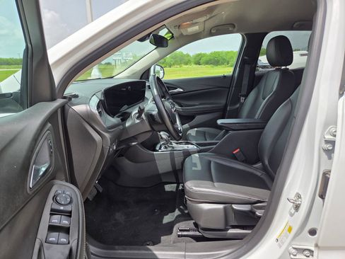 Used 2024 Buick Encore GX Sport Touring FWD image 13