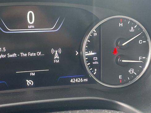 Used 2024 Buick Enclave Premium image 9