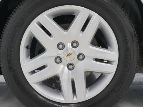 Used 2011 Chevrolet Impala LT w/ Luxury Edition Package image 24