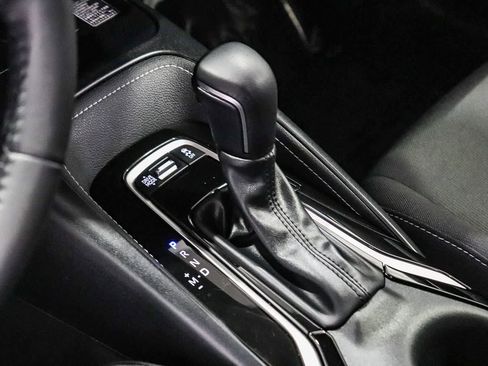 Used 2024 Toyota Corolla SE w/ SE Package FWD image 19