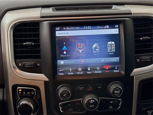 Used 2018 RAM 1500 SLT image 13