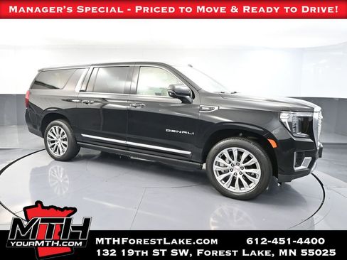 Used 2023 GMC Yukon XL Denali image 1