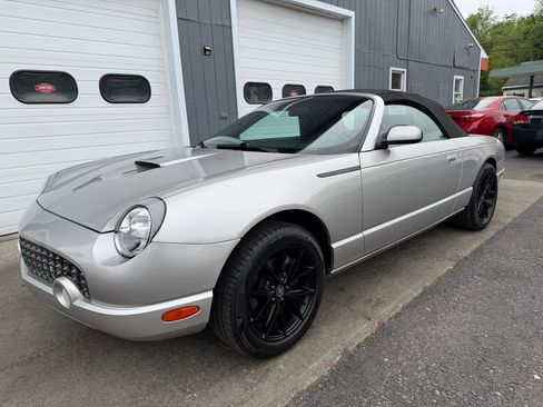 Used 2005 Ford Thunderbird RWD image 1