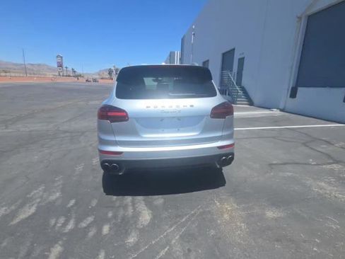 Used 2016 Porsche Cayenne S AWD/4WD image 5