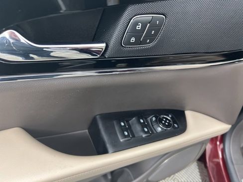 Certified 2023 Lincoln Nautilus Reserve image 13