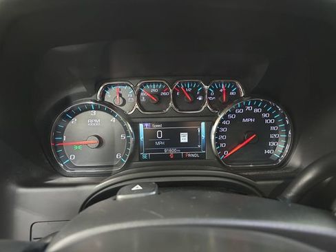 Used 2019 Chevrolet Tahoe LT image 19