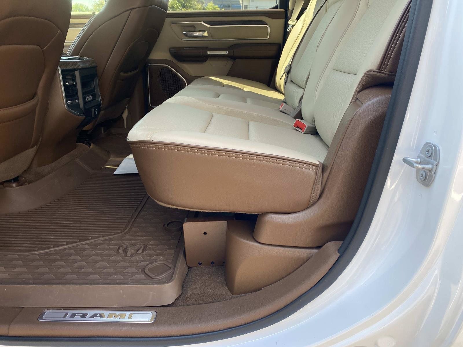 Used 2020 RAM 1500 Laramie AWD/4WD image 20