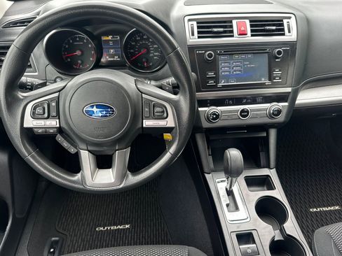 Used 2017 Subaru Outback 2.5i AWD/4WD image 17