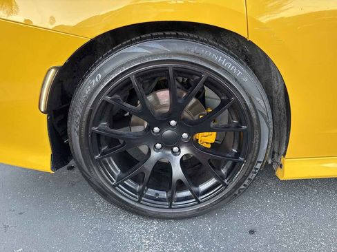 Used 2017 Dodge Charger R/T image 36