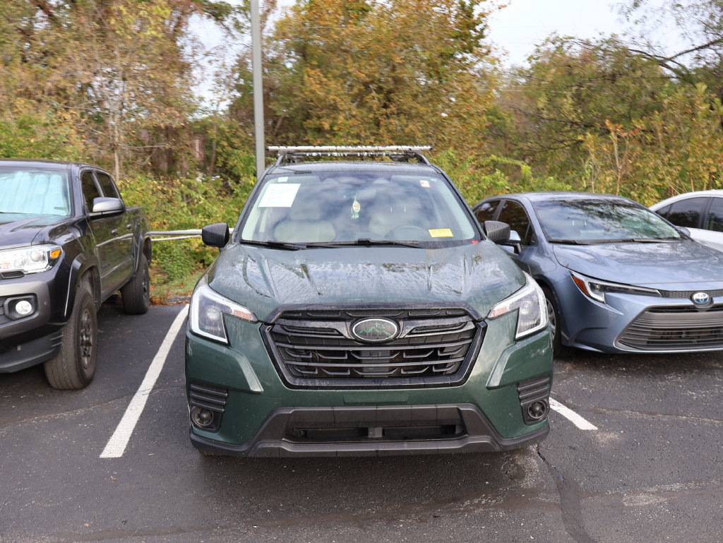 Used 2023 Subaru Forester AWD/4WD image 2