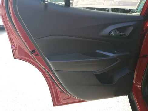 New 2026 Chevrolet Trax LT image 15