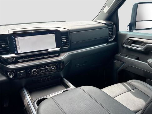 Used 2024 Chevrolet Silverado 2500 LTZ w/ LTZ Plus Package image 25