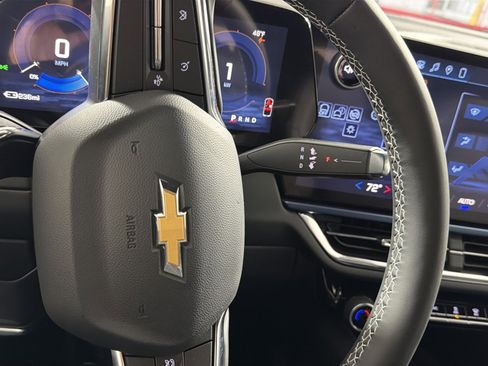 New 2026 Chevrolet Equinox EV LT image 22