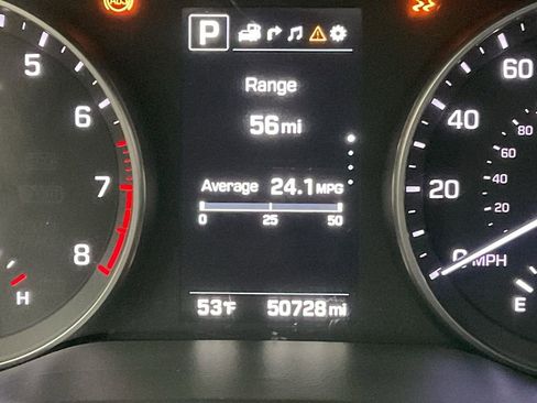 Used 2017 Hyundai Elantra Limited w/ Limited Tech Package 04 image 13