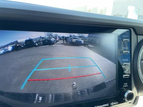 Used 2021 Toyota Tacoma TRD Off-Road w/ TRD Premium Off Road Package image 3