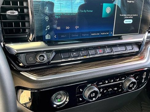 Used 2024 Chevrolet Silverado 1500 LT image 22