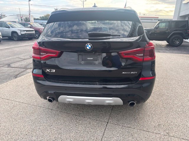 Used 2021 BMW X3 xDrive30i w/ Convenience Package AWD/4WD image 3