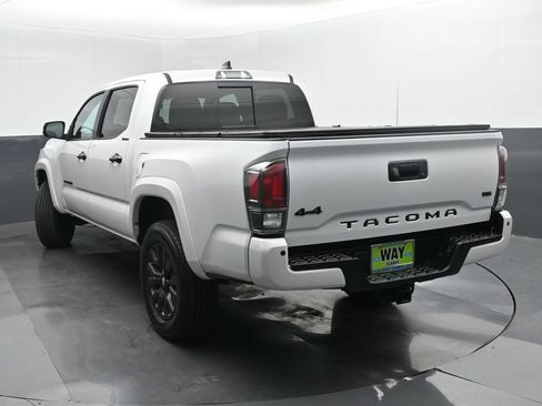 Used 2023 Toyota Tacoma Limited AWD/4WD image 32