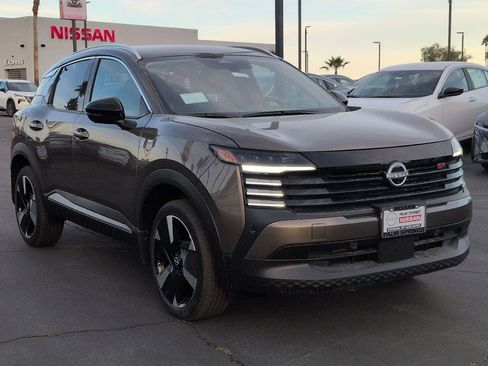 New 2026 Nissan Kicks SR image 5