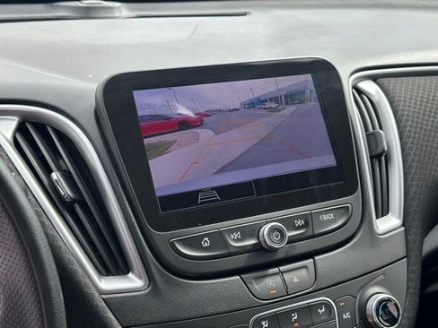 Used 2024 Chevrolet Malibu LT FWD image 9