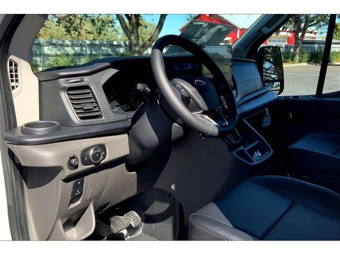 New 2025 Ford Transit 350 Base image 17