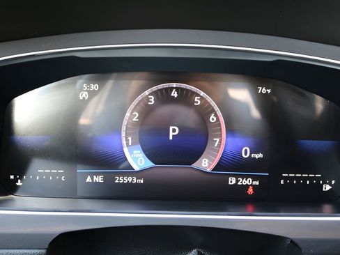 Used 2024 Volkswagen Tiguan Wolfsburg Edition image 27