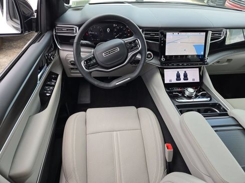 New 2026 Jeep Grand Wagoneer Summit AWD/4WD image 2