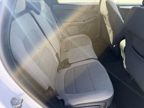 Used 2022 Ford Escape SE image 40