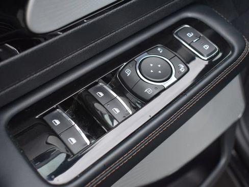 Used 2025 Lincoln Aviator Reserve w/ Equipment Group 201A AWD/4WD image 21