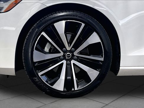 Used 2022 Volvo S60 B5 Inscription AWD/4WD image 11