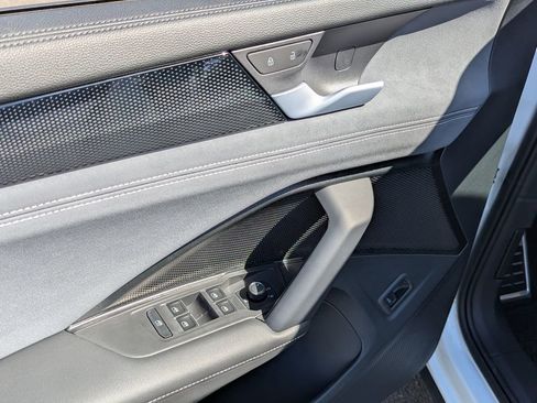 New 2026 Volkswagen Tiguan SE R-Line AWD/4WD image 11