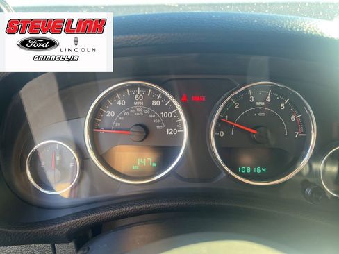 Used 2013 Jeep Wrangler Unlimited Sahara w/ Dual Top Group AWD/4WD image 6