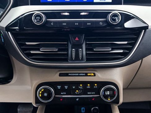 Used 2020 Ford Escape SEL image 24