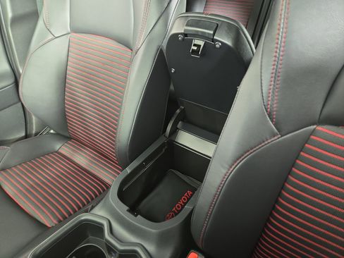 Used 2024 Toyota RAV4 XSE image 30