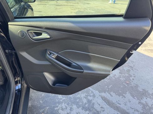 Used 2018 Ford Focus SEL image 15