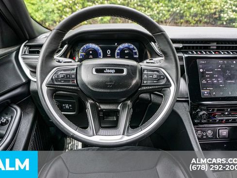 Used 2025 Jeep Grand Cherokee Altitude AWD/4WD image 26