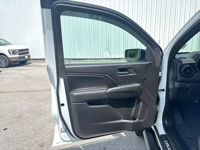 Used 2023 Chevrolet Colorado Trail Boss w/ Technology Package AWD/4WD image 10