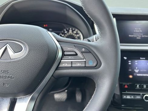 Used 2022 INFINITI QX50 Luxe w/ Appearance Package FWD image 31