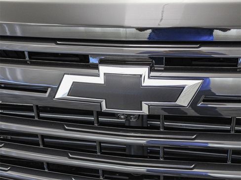 New 2025 Chevrolet Silverado 3500 High Country w/ High Country Premium Package image 5