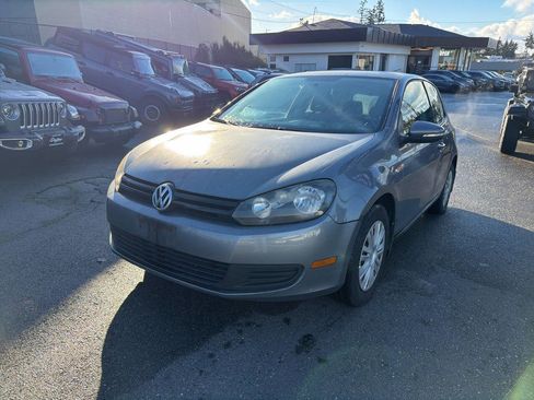 Used 2011 Volkswagen Golf 2-Door image 1