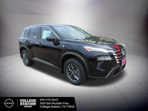 New 2026 Nissan Rogue S image 3